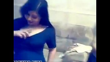 HOT DESI GIRLS Private Hot sexy Mujra Dance in home- (360p)