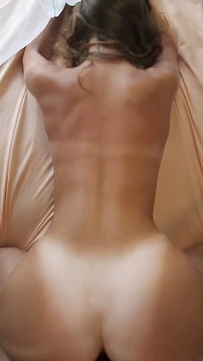 Caught teen masturbating, ended up creampieing her - ProgrammersWife   Clip 2