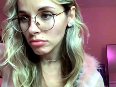 Webcam milf with breast milk live hardcore masturbate