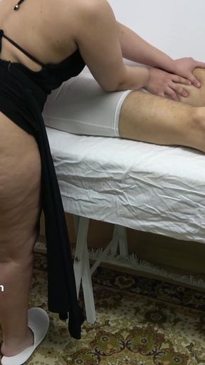 Mature Masseuse Came Home for Cock Massage