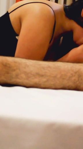 My girlfriend and me hotel room in the suck my big cock