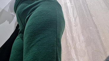 Greasy milf farts thong and hairy pussy