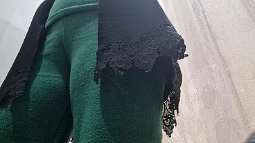 Greasy milf farts thong and hairy pussy