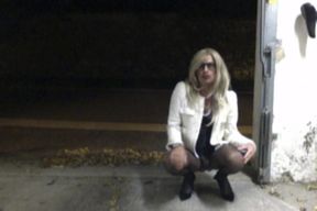 Outdoor crossdresser