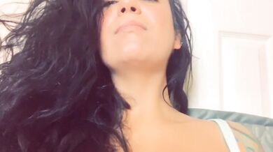 Mom’s giant feet worship her shrunken slave tease