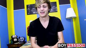 ”Twink Jason enjoying wanking his prick & playing with dildo”