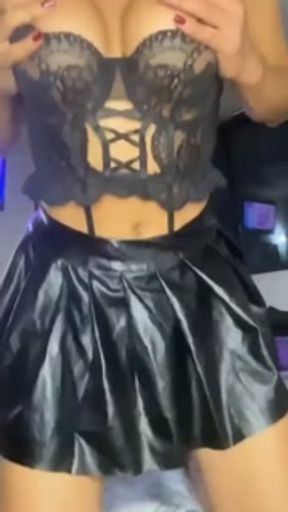 I PUT ON THIS OUTFIT BECAUSE I WAS HORNY AND I MADE THIS SUPER RICH MOANING HORNY VIDEO FOR YOU