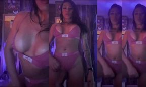 Sarah latina hot handjob gets destroyed by big dick transgender