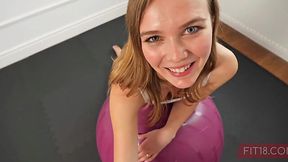 Fit American Teen shows her fucking and fitness skills on a porn casting