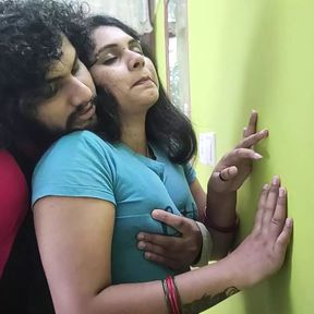 Tacks and t shirt romance with pussy fingering of Vaishnavy and Sharun Raj, Mallu hot couple fingering romance, Hot couple love