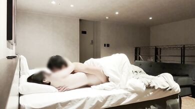 【NTR/イキ狂い】本当に気持ち良いSEXで両方イキする人妻, 乳首&クリ&ポルチオの3点責めで絶頂 　 個人撮影 人妻 喘ぎ声 イク瞬間 寝取り 本気アクメ 喘ぎ声 日本人 尻 乳首 変態 パイパン