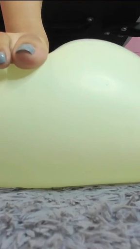 Texture with Feet, Playing with a Balloon