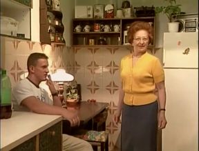 Granny hairy pussy fucking in the kitchen