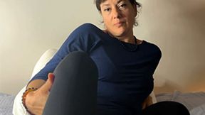 Cat Princess's Red Toe'd Footjob & Sole Fucking Masterclass - 720 mp4