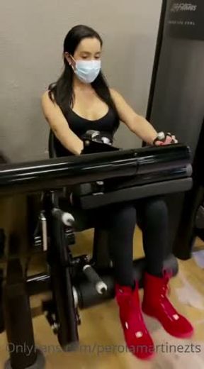 P gym bathroom cum and pee