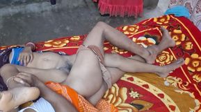 Indian desi chubby wife giving handjob