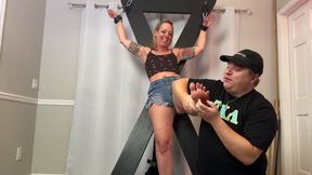 Kelli Curtis' Laughs and Moans During Her First Feet and Armpit Tickling Session EVER (1080p HD)