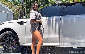 Filoufitt and essie gotback hot public sex and massive cumshot