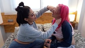 lesbico kesha ortega con una amiga