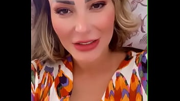 Andressa Urach Mostrando a sua buceta gostosa