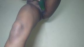 Beautiful black girl does amazing things using cucumber, Nomination Xxx Porn Videos