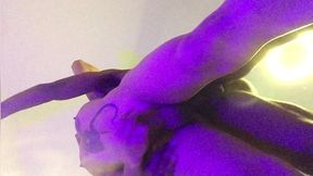 me colocou contra a parede e tome pirocada no cu. gozei muitooo / cornering here against the wall and dick in the ass until ejaculate.look at this ending