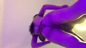 me colocou contra a parede e tome pirocada no cu. gozei muitooo / cornering here against the wall and dick in the ass until ejaculate.look at this ending