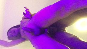 me colocou contra a parede e tome pirocada no cu. gozei muitooo / cornering here against the wall and dick in the ass until ejaculate.look at this ending