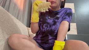 i m allergic to elderflower. suddenly my sneezing from masturbating stopped.