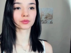 Brunette Solo Webcam Masturbation