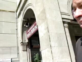 Molliges Teen in Berlin aufgegabelt + im Wohnwagen gefickt