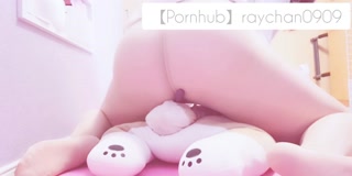 Vibe and stuffed toy estrus rubbing masturbation at the end of work