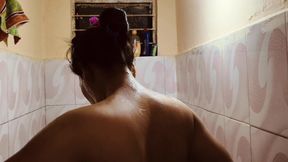 Natural Village House Wife Nude Bathing Video