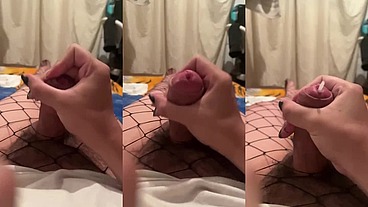 HOT TRANS CUMS LOADS IN SLOW MOTION WHILE IN FISHNET TIGHTS