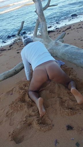 Ladysilva on the Beach My Tanned Ass That a Big Dick to Make Her Break in