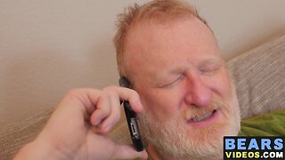 Phat bear has unforgettable fun with a dick fiddler