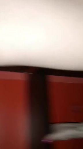 Hot wife uses glory hole for some amateur fun
