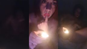 nouvelle video!! a la lueur d une bougie