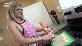 Busty MILF Gets Stuffed in Her Hot Oven