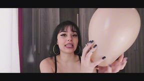 BALOES GRANDES NUDES SENDO ESTOURADOS POR BRINCOS