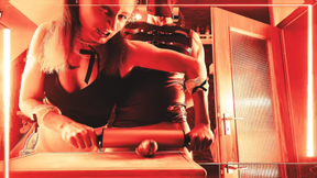 PENECTOMY!! UNCUT VERSION!! | WHAT IF A PSYCHOPATHIC HOUSEWIFE MEETS A COCK? YOU CAN NOT GUESS WHAT HAPPENS!