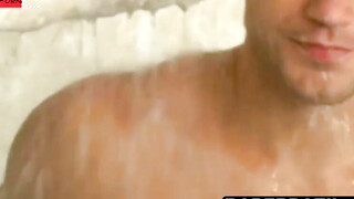 BareBrazil.com - Muscle dude Roger seduces his fans in a naked warm up
