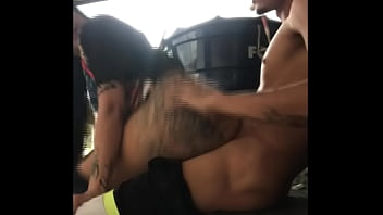 Transando na constru&ccedil_&atilde_o com a ninfeta latina safada (COMPLETO NO RED)