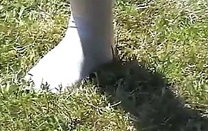 Uk sara, a stroll in the garden