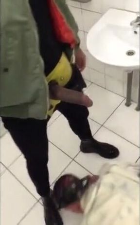Daddy's Piss Drinking Twink in the Locker Room
