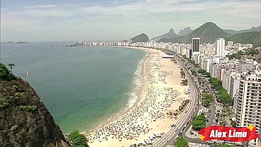 Banho de piscina termina em sexo, E a gostosa se mija toda de tanta tessão, com direito a anal, Samantha Squirt