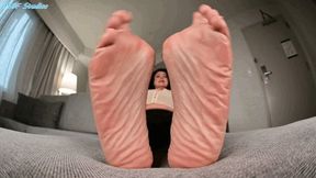 Sexy new Latina Cougar! Mature thick wrinkly soles! Pt 3 - MOV