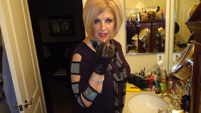 Behind the Scenes. Makeup and Leather Gloves with The Fetish Rose
