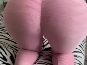 Ella hiba al gym y le llene el culo de leche