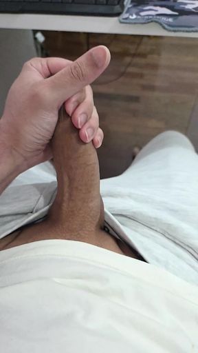 JERKING OFF - ONLYFANS: LKINGSBR1